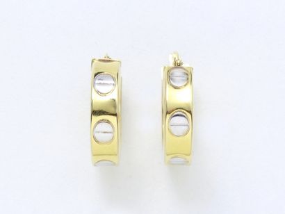Pair of earrings creoles 2 tones of gold...