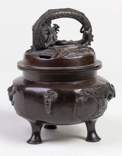 null Perfume burner with dragon decoration, H 20cm.