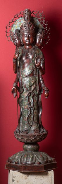 null Sculpture en bronze cloisonné, Japon datant des années 1900, (bâton cassé) H...