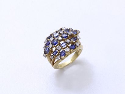 null Gold ring 585 thousandths composed of 5 rings holding a basket with openwork...