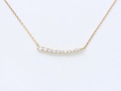 null Necklace in pink gold 750 thousandths, holding in pendant a motive decorated...