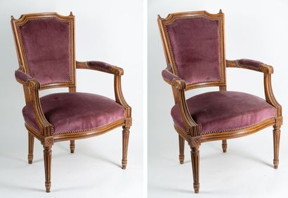 null Pair of Louis XVI style cabriolets in pink velvet