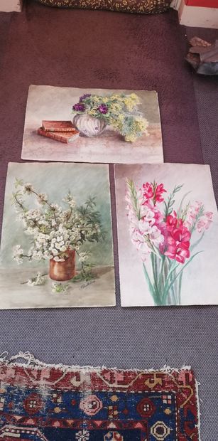 null Marie BARTHOLOME ensemble de trois aquarelles "Nature morte aux fleurs" SBD,...