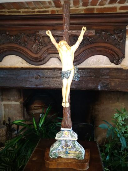 null Vieux Rouen : Crucifix bois et faïence de Rouen XVIIIe, daté 1780 H:85cm H :...