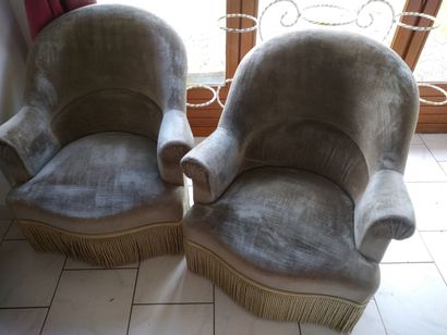 null Paire de fauteuils crapauds en velours gris bleu style Napoléon III on y joint...