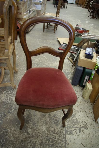 Paire de fauteuils Voltaire en tissu à carreaux...
