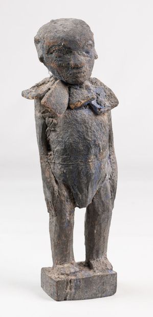 null FON BENIN Statue protectrice "BOCHIO" en bois recouvert de tissu et de matières...