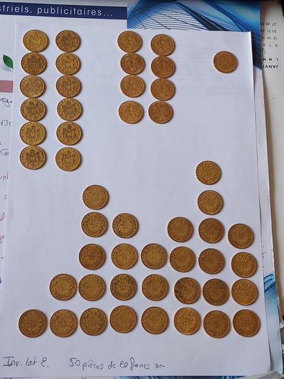 null Lot en or 750 millièmes, composé de 50 pièces de 20 francs or comprenant:

-...