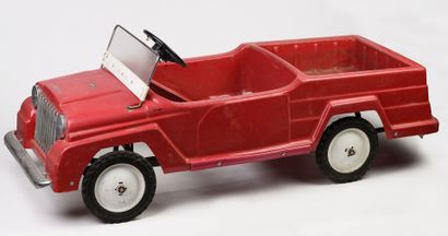null Voiture à pédale "Jeepster commando" en plastique rouge, année 1970, Long 1...