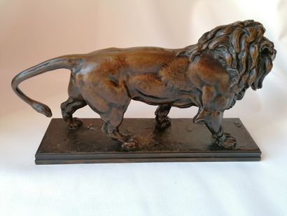 null Antoine Louis BARYE 1795 -1875 "Walking Lion" Bronze proof with copper patina,...