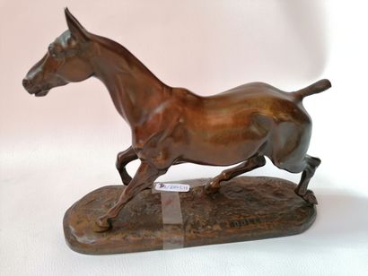 null Gaston d'ILLIERS 1876-1932 "Dolly" Bronze print with light brown patina, signed...