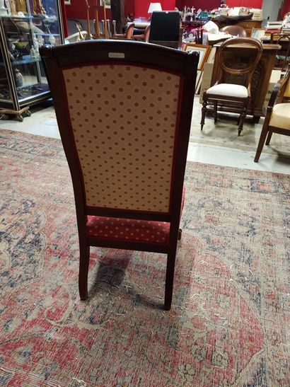 null Chaise de nourrice en tissu rouge style Louis XV