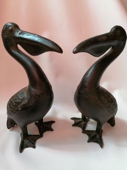 null "Two pelicans" in alloy (small welding weakness behind one head), 40.5cm