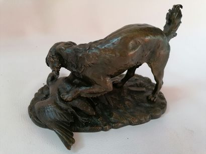null Antoine Louis BARYE 1795-1875 "Spaniel standing on a goose" Oval terrace 2 Bronze...