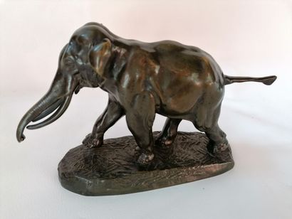 null Antoine Louis BARYE 1795 -1875 "Elephant of Cochinchina" Bronze proof with brown...