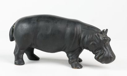 null "Hippopotamus" in alloy with brown patina, H : 26 cm