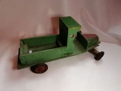 null Jouet de parquet camion en bois vert, H58cm, année 30