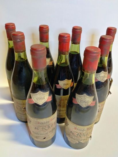 null 
9 bouteilles, CHATEAU NEUF DU PAPE 1966, (vendu en l'état sans garantie)
