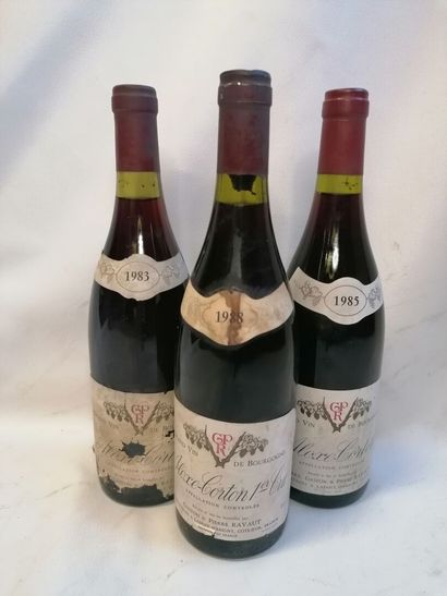 null 
3 Bouteilles Aloxe Corton Grand vin de Bourgogne 1 er Cru, 1983, 1985, 1988...