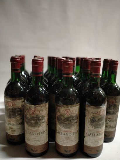 null 
31 bouteilles, Château Galland Dast 1ere côtes de Bordeaux, 1985 (vendu en...