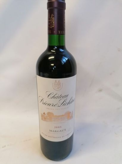 null 
Une bouteille "Château Prieuré-Lichine" Margaux 2005 (vendu en l'état sans...