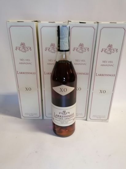 null 
ARMAGNAC, Very old LARRESSINGLE X.O 70cl 4 bottles (sold as is without gua...