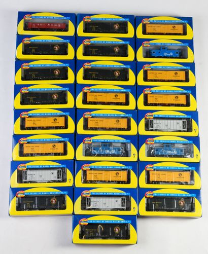 null ATHEARN


25 mixed freight cars BO