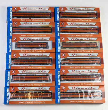 null 
WALTHERS 

12 MILWAUKEE BO cars (without functioning guarantee)
