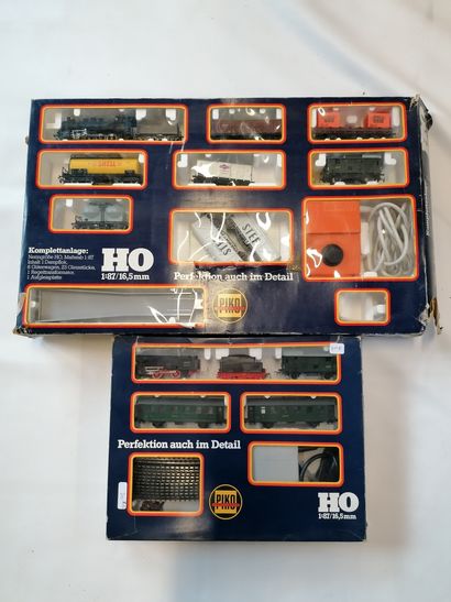 null PIKO 2 sets, one passenger train and one freight train (no guarantee of ope...