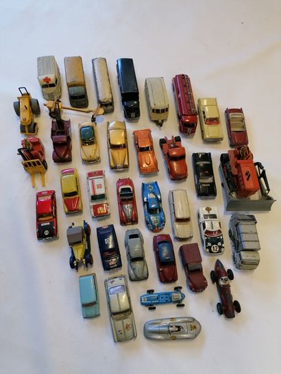 null Ensemble de petites voitures (39 pièces), Dinky Toys, Solido, Dinky Super Toys,...