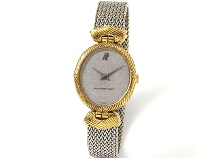 null AUDEMARS PIGUET

Lady's wristwatch in gold 750 thousandths, oval-shaped case,...