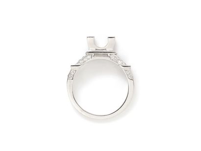 null L.E.L PARIS

Ring mount in white gold 750 thousandths punctuated with brilliant-cut...
