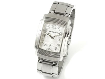 null MAUBOUSSIN ''FOUGA

Men's wristwatch in steel, radiant embossed silver dial...