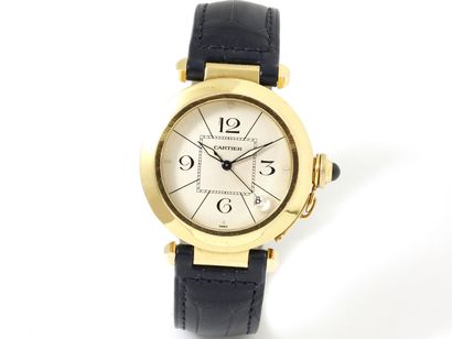 null CARTIER ''PASHA''

Man's wristwatch in gold 750 thousandths, ivory dial with...