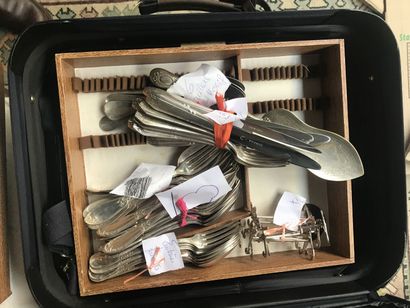 null Argenterie ensemble de services dépareillés : 6 couteaux et 4 fourchettes, 11...