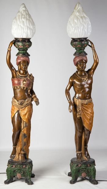 null Couple of Nubian in polychrome bronze, mounted in torches H: 178cm (Small lack...