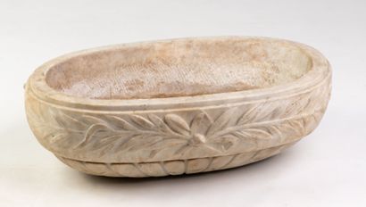 null A stoup in marble, XX th century. Length : 50 cm x Width : 30 cm x Height :...