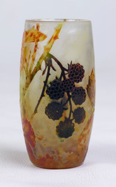 DAUM. Vase decorated with grapes. H 12 c...