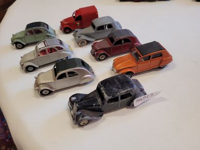 Dinky-toys, lot de 8 voitures Citroen, dont...