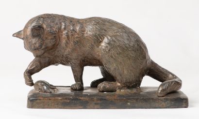 null P.CHENET XXe siècle, Le chat et la souris, Épreuve en bronze signée en creux...