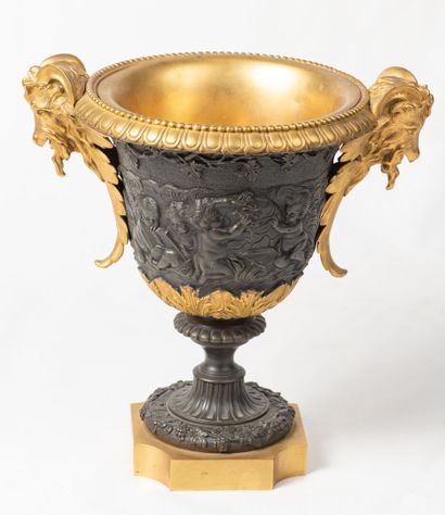 null Medici bronze basin with ram's head and putti decoration, no signature, 31 x...