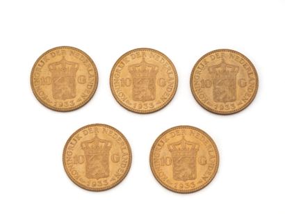 null Lot en or 750 millièmes, composé de:
5 pièces de 10 florins or hollandais datées...
