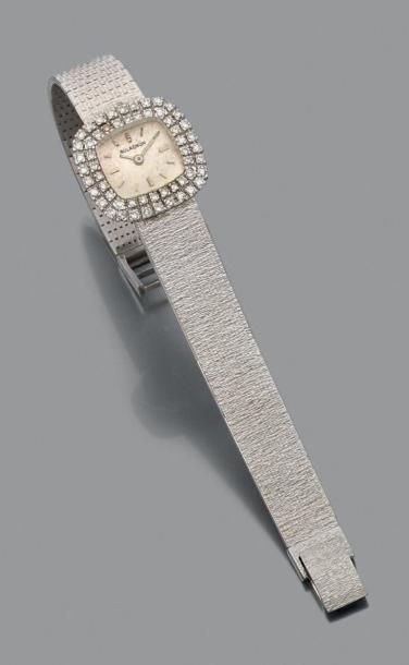 null Montre bracelet de dame en or gris 750 millièmes, cadran argenté avec index...