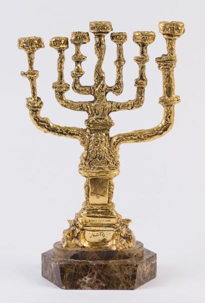 null Salvador DALI

1904-1989

"La Menorah", "le chandelier de la paix" 

chandelier...