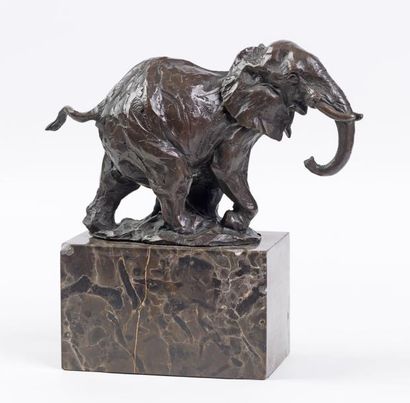 Attribué à BITTER Attribué à BITTER

«Eléphant»

en bronze, pas de signature, socle...