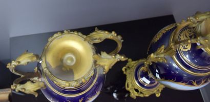 null PAIR OF DOUBLE DECORATED PORCELAIN SEVRES VASES. (MISSING COVERS) 53.5 CM