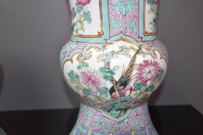 null PAIR OF PORCELAIN VASES OF THE ROSE FAMILY WITH BIRDS AND FLOWERS HT 33 CM