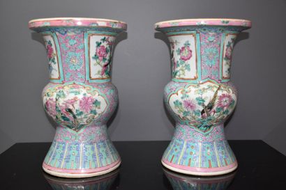 null PAIR OF PORCELAIN VASES OF THE ROSE FAMILY WITH BIRDS AND FLOWERS HT 33 CM