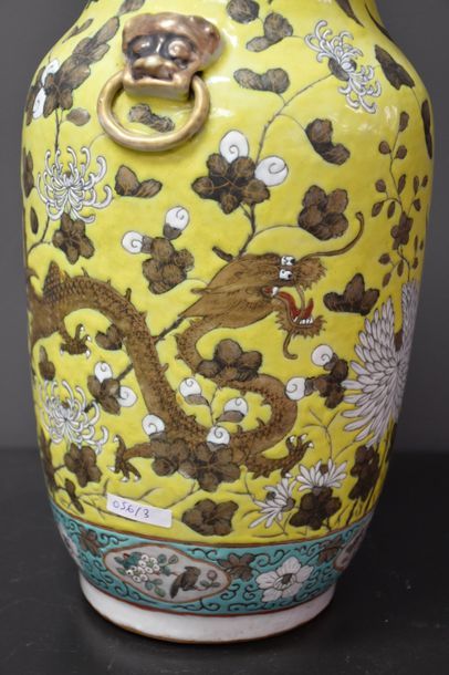 null CHINESE PORCELAIN VASE ON A YELLOW BACKGROUND WITH A PHOENIX DECOR. THREADS...