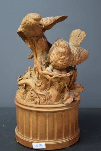 null GROUPE EN BOIS SCULPTE DE LA FORET NOIRE, COUPLE D'OISEAUX ET PETITS ANIMAUX...